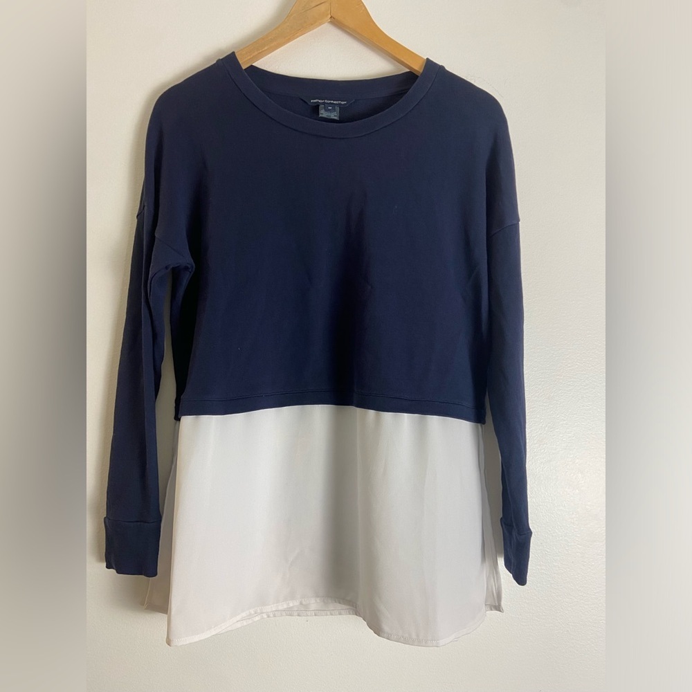 French Connection so soft slits up each side Size medium women’s lite sweater.